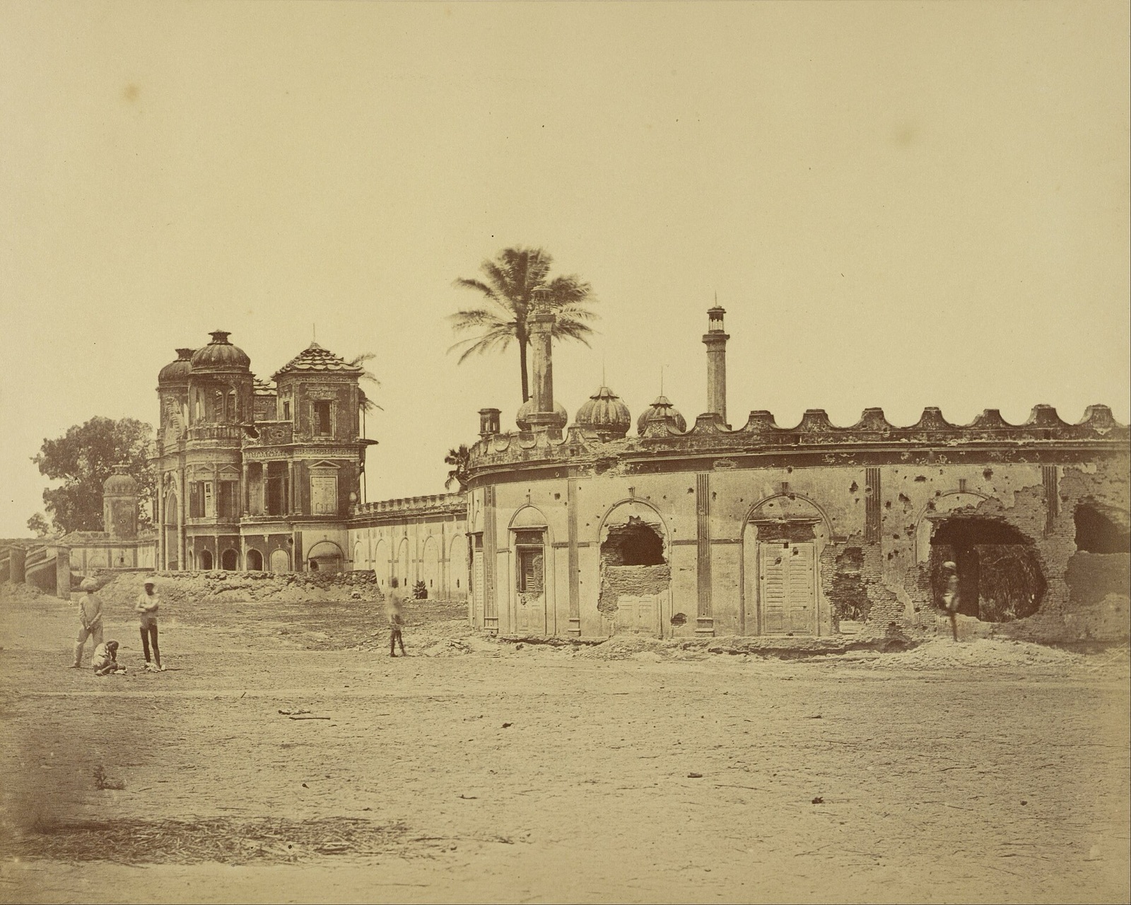 Felice Beato's photograph of the exterior of the Secundra Bagh at Lucknow.