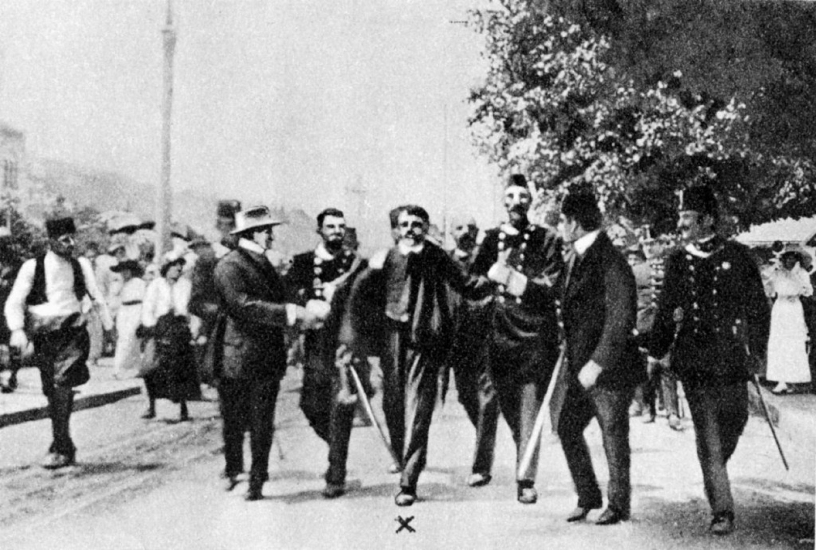 Photograph of the arrest after the Sarajevo shooting